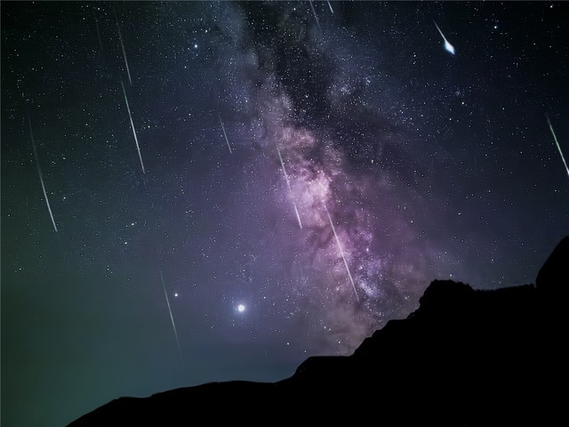 荣耀30系列记录流星雨 视觉盛宴浪漫至极